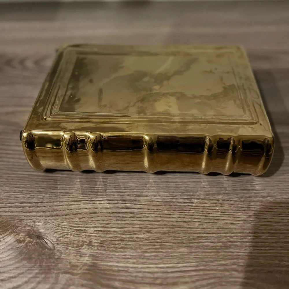One Good Color Decorative Book
